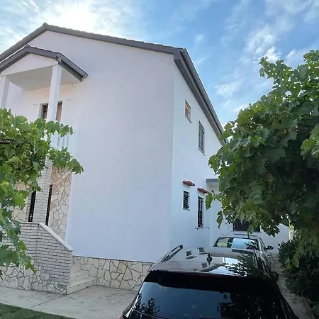 Holiday home Apartman Rome Privlaka (Zadar)